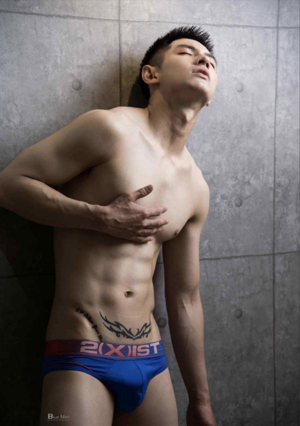 VIRILE-No.02-ebook--bts-video